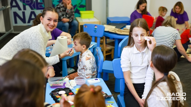 - To cudowny dzień, bo wygrałyśmy, jesteśmy zdrowe. - Dla mnie są to drugie urodziny mojego dziecka - mówią rodzice, którzy wspólnie celebrują Światowy Dzień Wcześniaka.
