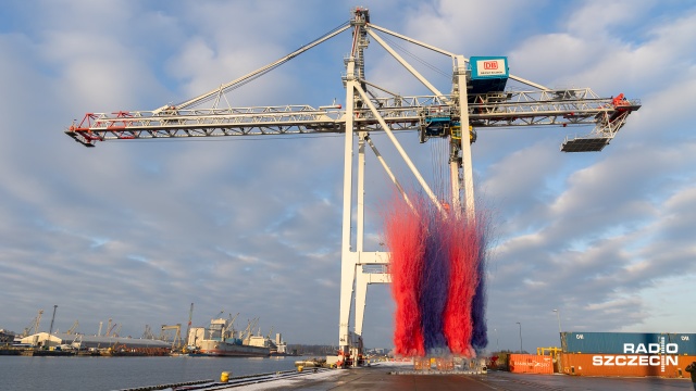 Port kontenerowy w Szczecinie przygotowuje się na przyjęcie większych kontenerowców. To efekt pogłębienia toru wodnego.