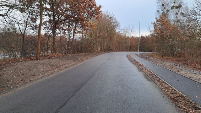 Jest bezpieczniej i wygodniej. Nowy chodnik powstał na ulicy Świętochowskiego w Szczecinie.