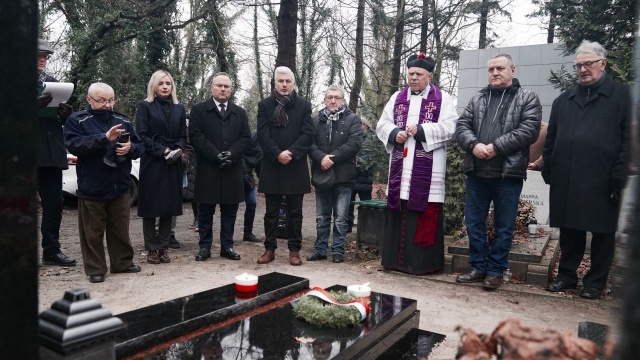 Kolejny nagrobek ofiary Grudnia03970 odnowił Instytut Pamięci Narodowej w Szczecinie.