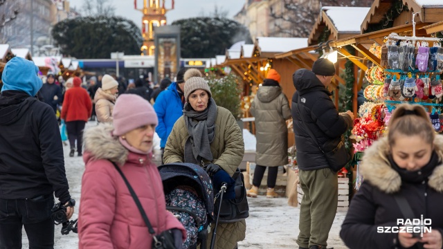 - Choinka już jest, część potraw przygotowana - powiedzieli reporterowi Radia Szczecin mieszkańcy Szczecina, którzy przygotowują się do Świąt Bożego Narodzenia.