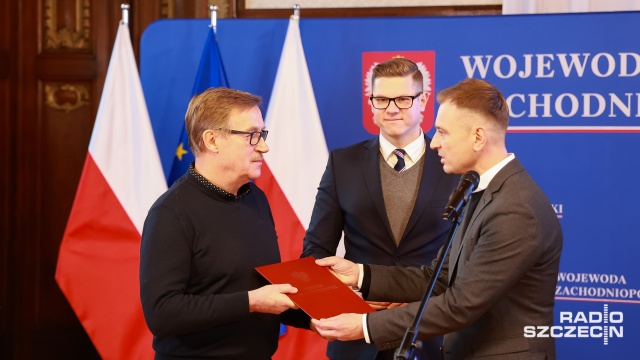 Trener Mirosław Drozd został dziś pierwszym stypendystą Ministra Sportu i Turystyki. Szkoleniowiec, który doprowadził Mateusza Sawrymowicza i Przemysława Stańczyka do tytułów pływackich mistrzów świata, odebrał nominację z rąk ministra Sławomira Nitrasa.