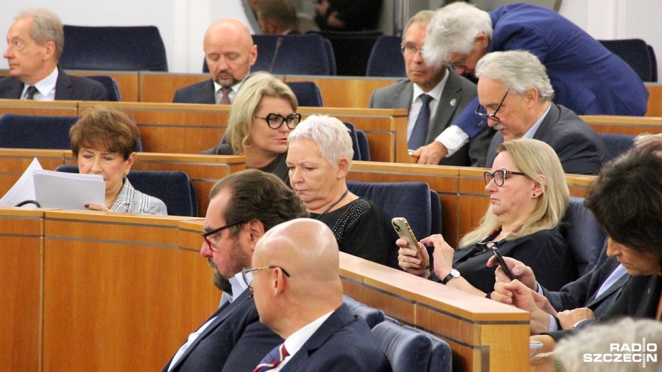 Senator Platformy Obywatelskiej Magdalena Kochan (na zdj. w środku). Fot. Piotr Kołodziejski [Radio Szczecin]