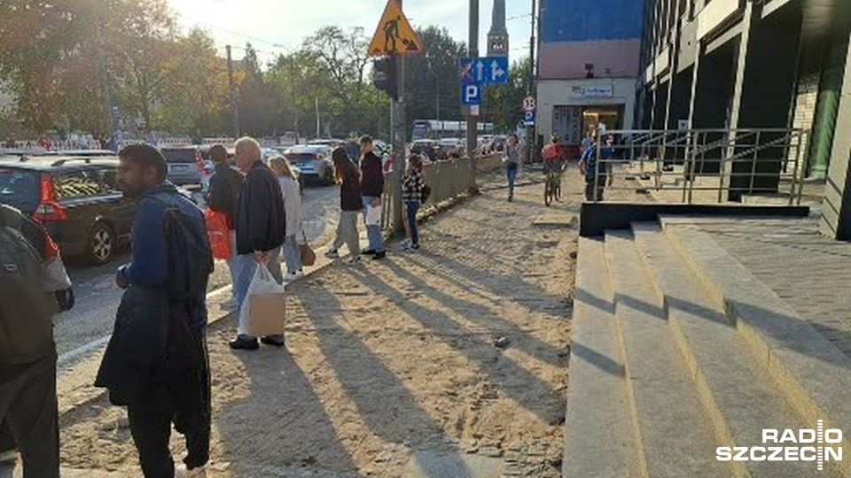 Remont w rejonie pl. Zwycięstwa i Bramy Portowej zgodnie z harmonogramem powinien zakończyć się do 15 listopada. Fot. Karol Ciepliński [Radio Szczecin]