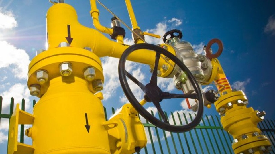 W związku z chłodami, w celu jak najszybszego przywrócenia dostaw gazu, w działania zostali włączeni pracownicy Polskiej Spółki Gazownictwa z całego kraju. źródło: https://www.psgaz.pl