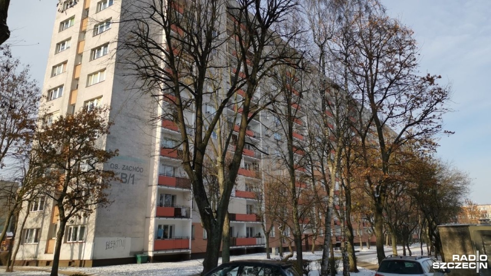 Ewa Pilarczyk, wiceprezes Spółdzielni Mieszkaniowej przyznaje, że stosowne ostrzeżenia umieszczono na klatkach schodowych w budynkach. Marek Synowiecki [Radio Szczecin]