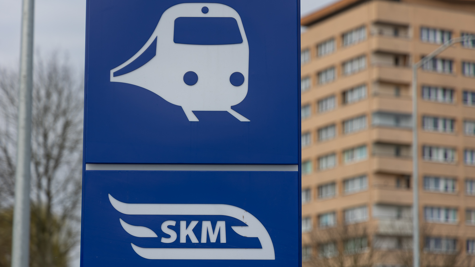 3 złote 60 groszy. Tyle będzie kosztował od 9 czerwca jednorazowy bilet na pociągi regionalne, dla pasażerów jeżdżących koleją pomiędzy stacjami w Szczecinie. To w ramach projektu Szczecińskiej Kolei Metropolitalnej.