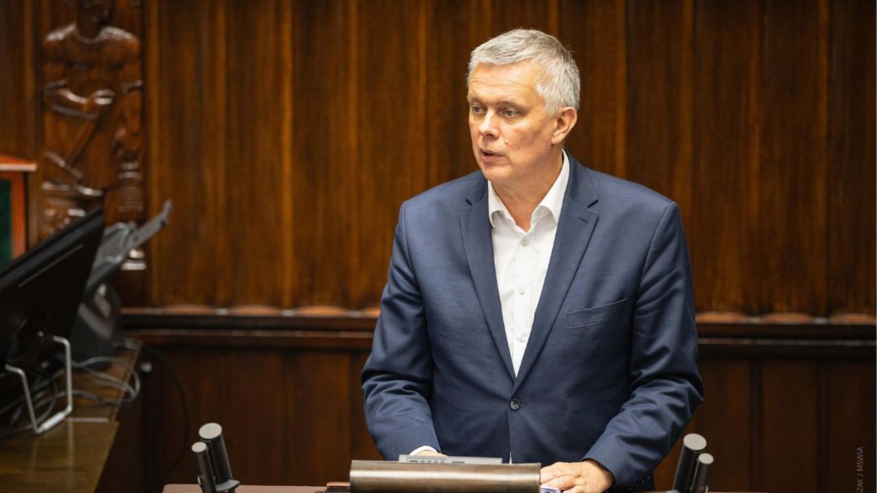 Będą dodatki finansowe dla funkcjonariuszy, którym prezydent odmówił awansu.