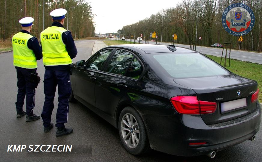 Chciał się ścigać na drodze. Nie wiedział, że wyzwanie rzucił policjantom