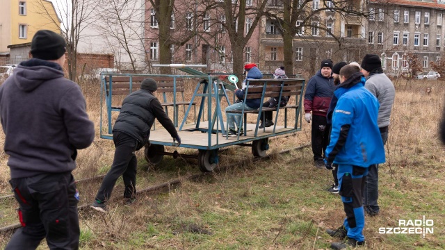 Fot. Robert Stachnik [Radio Szczecin] Stargardzka wąskotorówka: "oczy widzą, ręce zrobią" [WIDEO, ZDJĘCIA]