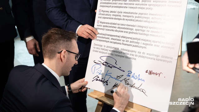 Fot. Robert Stachnik [Radio Szczecin] Porozumienie dla rozwoju Szczecina podpisane. "Wspólnie możemy osiągnąć więcej" [WIDEO, ZDJĘCIA]