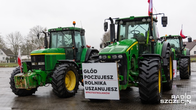 Fot. Robert Stachnik [Radio Szczecin] Kolejny dzień blokad. Rolnicy protestują [WIDEO, ZDJĘCIA]