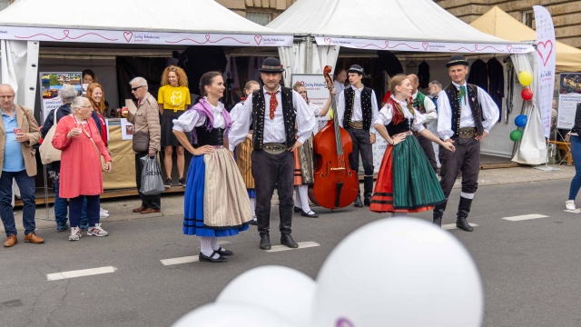 Fot. Robert Stachnik [Radio Szczecin] Turyści spoza Szczecina też odwiedzają Piknik nad Odrą. "Jestem zauroczona" [WIDEO, ZDJĘCIA]