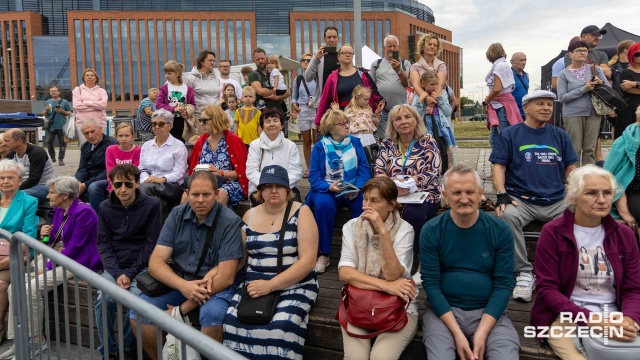 Koncerty szantowe The Tall Ships Races 2024 Fot. Robert Stachnik [Radio Szczecin] "Szanty dodają charakteru, czuć klimat regat" [WIDEO, ZDJĘCIA]