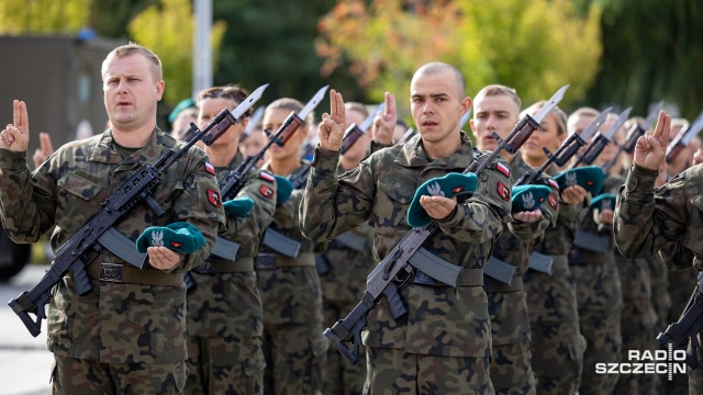 Fot. Robert Stachnik [Radio Szczecin] Uroczysta przysięga wojskowa w Szczecinie [WIDEO, ZDJĘCIA]