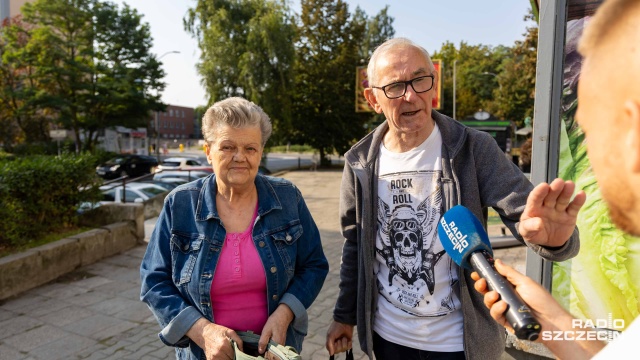 Fot. Robert Stachnik [Radio Szczecin] ZWiK: czyścimy studzienki. Mieszkańcy: część jest "pozapychana po same uszy" [WIDEO, ZDJĘCIA]