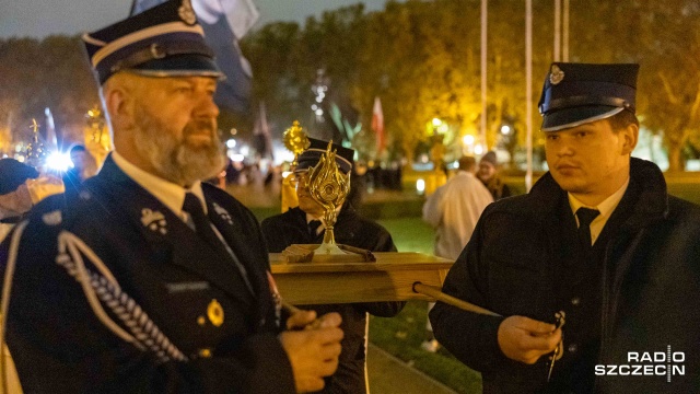 Fot. Robert Stachnik [Radio Szczecin] "Połączenie duchowe ze świętymi, którzy balują w niebie" [ZDJĘCIA]