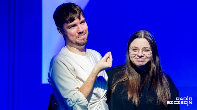 Fot. Robert Stachnik [Radio Szczecin] "Znak z językiem". Premiera w Teatrze Współczesnym [ZDJĘCIA]