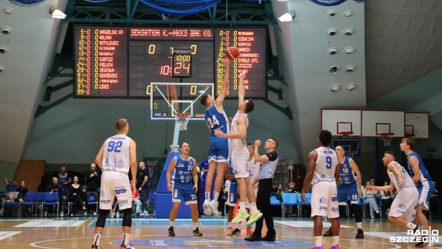 Fot. Przemysław Polanin [Radio Szczecin] Derby w Kołobrzegu. Żak utopił Kotwicę [ZDJĘCIA]