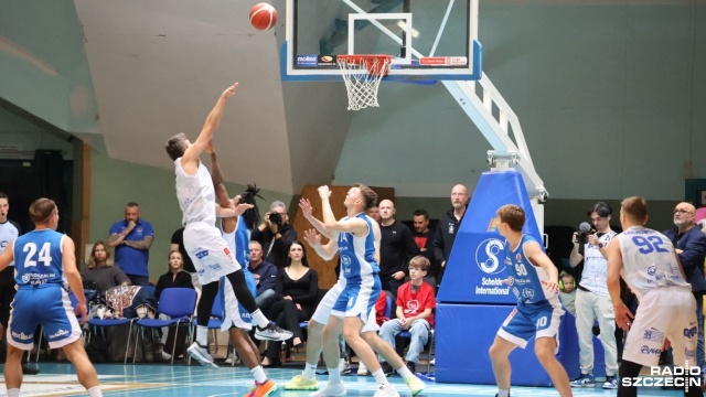 Fot. Przemysław Polanin [Radio Szczecin] Derby w Kołobrzegu. Żak utopił Kotwicę [ZDJĘCIA]