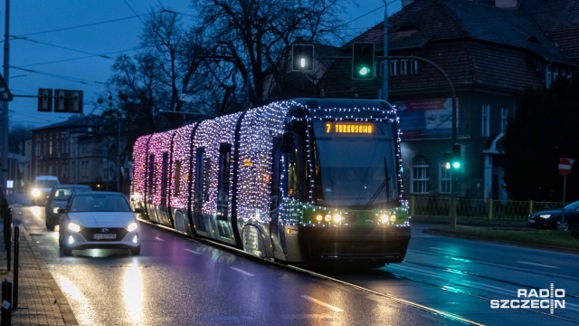 Fot. Robert Stachnik [Radio Szczecin] Świąteczna linia tramwajowa w Szczecinie [ZDJĘCIA]