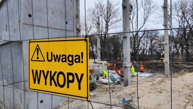 W Kołobrzegu trwa budowa wielopoziomowego parkingu. To największa tego typu inwestycja w historii miasta.