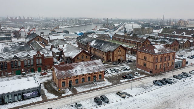 Chcemy, aby zabytkowe budynki na Łasztowni odzyskały swój blask - mówi nowy wiceminister infrastruktury Arkadiusz Marchewka. Chodzi o kolejne budynki kompleksu rzeźni miejskiej, które od wielu lat stoją w ruinie.