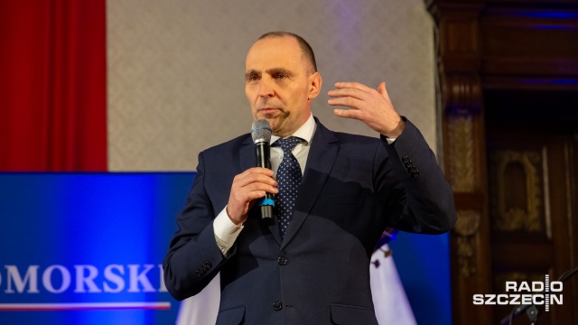 Budowa dróg ekspresowych w naszym regionie - w tym Zachodniej Obwodnicy Szczecina oraz Szczecińskiej Kolei Metropolitalnej - nie jest zagrożona - zapewnia wojewoda zachodniopomorski Adam Rudawski.