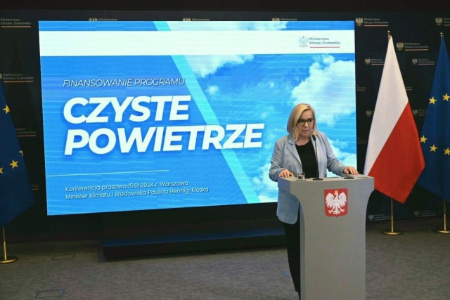 Minister klimatu i środowiska zapowiada wznowienie wypłat w ramach programu Czyste Powietrze. Zaległości wynoszą około trzystu milionów złotych.