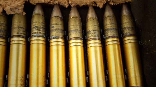 Kraje NATO zwiększą swoje zapasy amunicji. Jedna z agencji sojuszu podpisała dziś kontrakty na kupno setek tysięcy pocisków artyleryjskich, kaliber 155 mm.