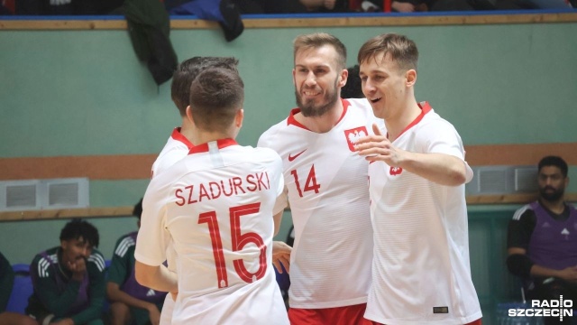 Kolejne efektowne zwycięstwo reprezentacji Polski w futsalu. Biało-Czerwoni tym razem pokonali w niedzielę w Kołobrzegu zespół Arabii Saudyjskiej.