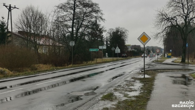 Jeszcze do wtorku firmy zainteresowane przebudową odcinka dawnej dziesiątki z Kobylanki w kierunku Morzyczyna mogą składać oferty w przetargu ogłoszonym przez stargardzki Zarząd Dróg Powiatowych.