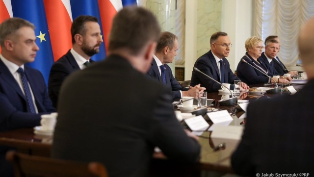 W Pałacu Prezydenckim trwa posiedzenie Rady Gabinetowej, zwołane przez prezydenta Andrzeja Dudę.