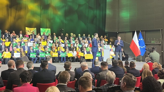 Lider Polski 2050, Szymon Hołownia stwierdził, że w polityce po latach konfliktu nadszedł czas na współpracę.