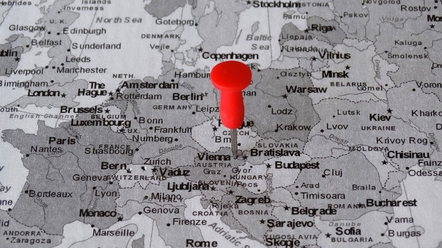 Od piątku w Austrii można stracić samochód za nadmierne przekroczenie prędkości. Alpejski kraj zaostrza przepisy drogowe.