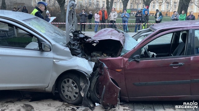 Sprawca wypadku w Szczecinie leczy się psychiatrycznie - poinformowała policja. W wyniku zdarzenia 19 osób zostało rannych. Kierowca uciekł z miejsca wypadku, został potem zatrzymany.