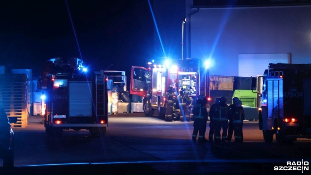 O krok od tragedii pod Kołobrzegiem. Około godziny 21, w zakładzie przetwórstwa ryb, wybuchł pożar.