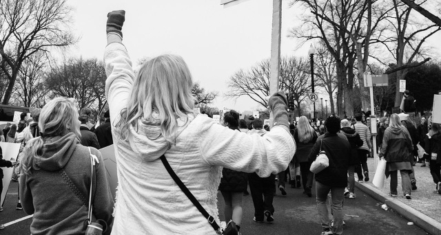 Miała na imię Liza - to hasło marszu przeciwko przemocy, który przejdzie wieczorem ulicami Warszawy w związku ze śmiercią 25-letniej obywatelki Białorusi.