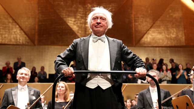 Maestro Antoni Wit owacyjnie przyjęty w Złotej Sali Filharmonii  80. urodziny i 60-lecie pracy artystycznej dyrygenta [ZDJĘCIA]