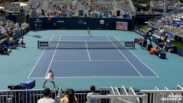 Nie będzie polskiego święta tenisa na kortach w Miami - w meczu I rundy prestiżowego turnieju Miami Open Magdalena Fręch przegrała z Włoszką Camilą Georgii.