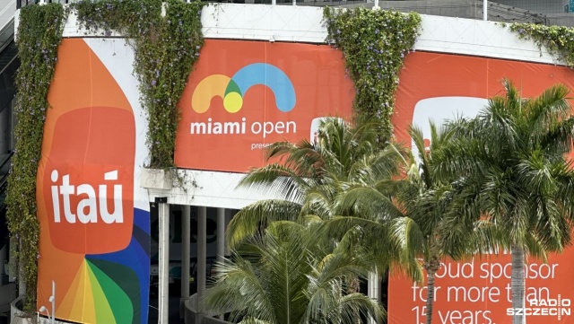 Iga Świątek i Hubert Hurkacz zaprezentują się dzisiaj w 2. rundzie bardzo prestiżowego tenisowego turnieju Miami Open.