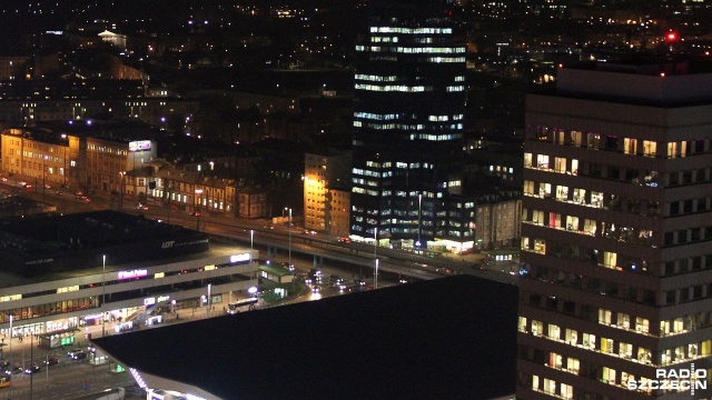 O 20:30 - Godzina dla Ziemi. W miastach na całym świecie na godzinę zostaną wyłączone oświetlenia najbardziej znanych budowli, ludzie wyłączą światła w mieszkaniach.