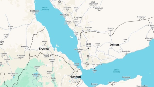 Brytyjski statek handlowy został trafiony przez niezidentyfikowany pocisk w południowej części Morza Czerwonego u wybrzeży Jemenu.
