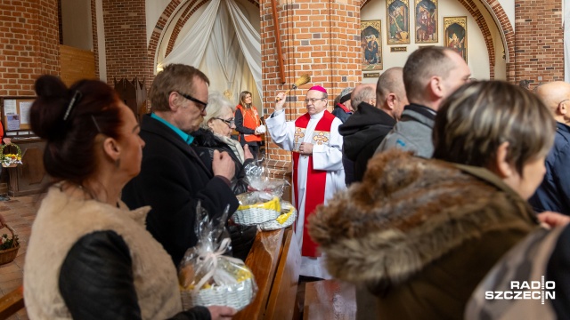 Prawie 400 święconek trafiło do osób w kryzysie bezdomności i potrzebujących ze Szczecina.
