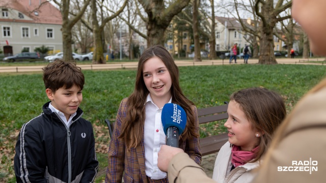 Szczecinianie wybierają aktywne spędzanie Wielkanocy. Na termometrach 20 stopni, więc wielu mieszkańców miasta wybrało Jasne Błonia za cel spacerów...