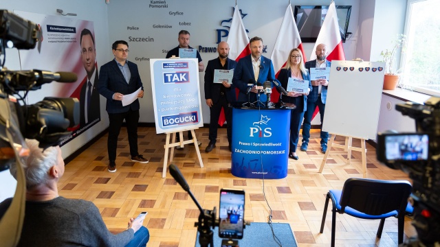 Parkingi podziemne, pełniące jednocześnie funkcję schronów - to jeden z pomysłów Zbigniewa Boguckiego na rozwiązanie problemów z parkowaniem samochodów w centrum miasta.