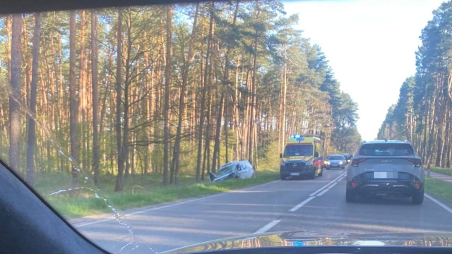 Wypadek na drodze wojewódzkiej 115, na trasie Bartoszewo-Tanowo (w stronę Polic).