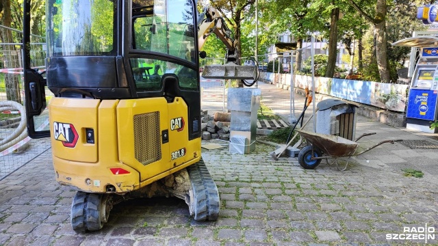 Najdłuższa promenada nad polskim morzem nie dla samochodów - władze Kołobrzegu zdecydowały o montażu specjalnych blokad.