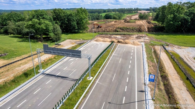 Trwa realizacja kolejnego odcinka drogi S11. To fragment Bobolice - Szczecinek. Trasa ma 24 kilometry.
