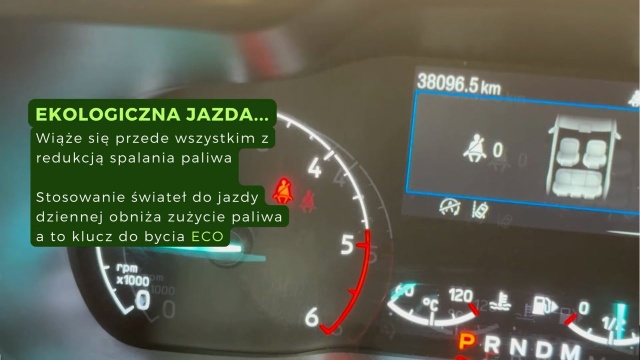 Komenda Wojewódzka Policji w Szczecinie stworzyła kampanię Świadomy EKOOBYWATEL. To cykl krótkich wideopodkastów, które powstają przy współpracy między innymi ze Strażą Miejską i ekspertami z dziedziny ruchu drogowego.